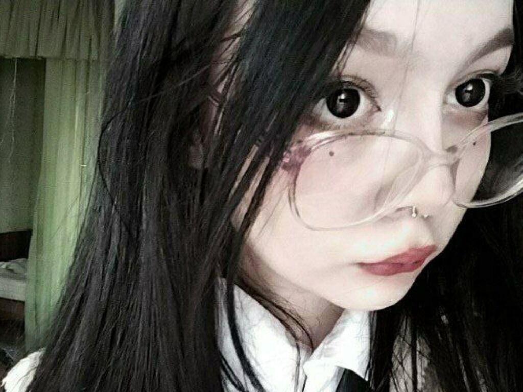 VivianLaid